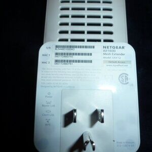 NETGEAR AX1600 Dual Band WiFi White Mesh Extender EAX 12 1200 sq ft Wall Plug-in